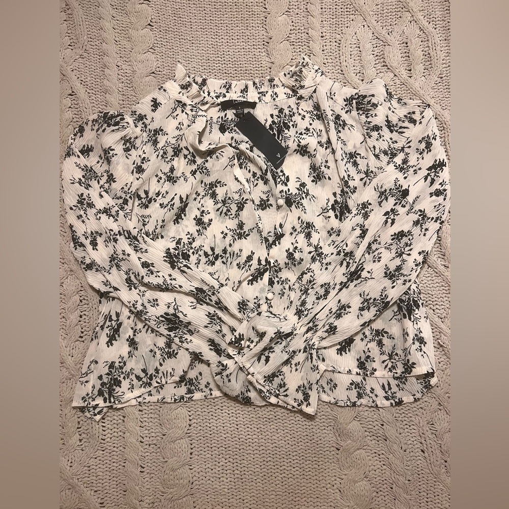 Lulus Long Sleeve Button Up Top, Size SMALL